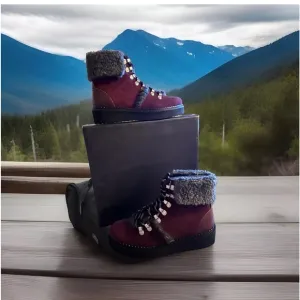 Very Volatile Boots Womens Ankle Bootie Burgundy Leather Faux Fur Lace Up 6.5