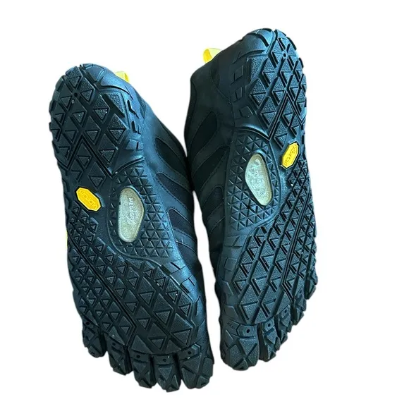 Vibram Black and Yellow FiveFingers V Shoes Size 9-9.5