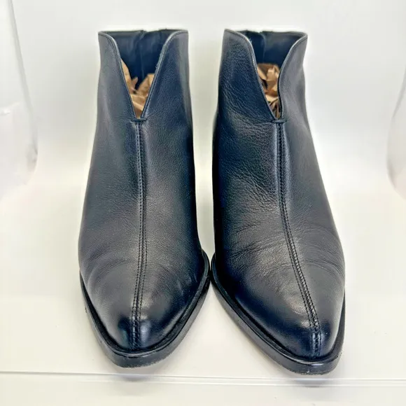 Vince Black Leather Havana Notch Bootie Ankle Boot Gold Zipper Womens Size 8 M