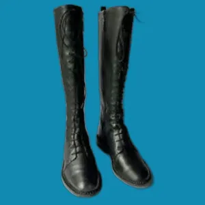 Vince Cabria Knee High Boots Front Lace-up Leather Boots - Size 8