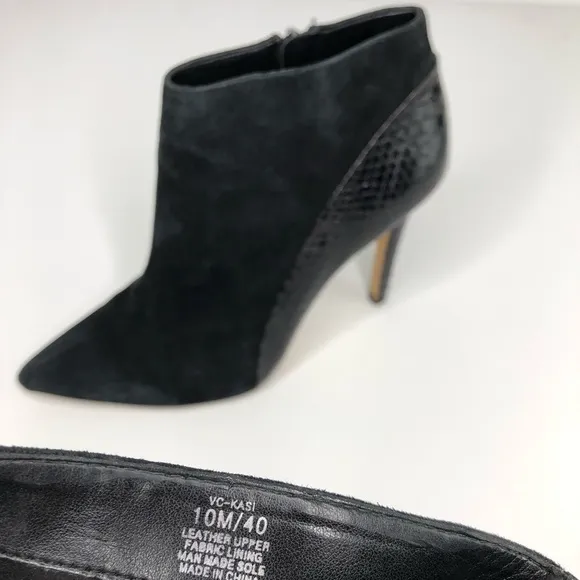 VINCE CAMUTO BLACK SUEDE SNAKESKIN ANKLE BOOTS