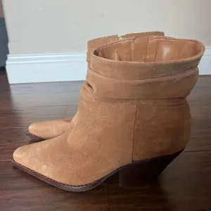 Vince Camuto Camel Brown color Suede Boots-NWOT Size 7.5