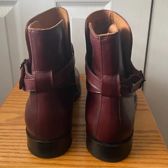 VINCE CAMUTO Hop Cordovan Leather Jodhpur Ankle Boots SZ 8M
