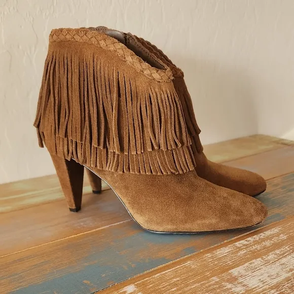 VINCE CAMUTO LEATHER ANKLE BOOTS SZ 7.5