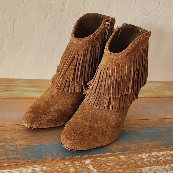 VINCE CAMUTO LEATHER ANKLE BOOTS SZ 7.5