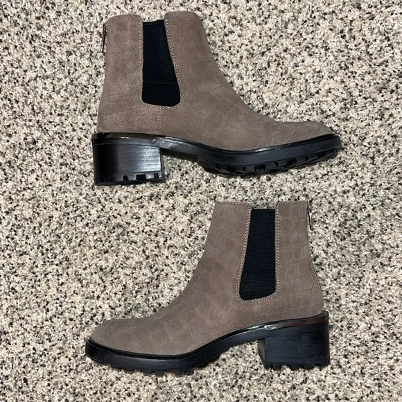 Vince Camuto Suede Kelivena Chelsea Boots
