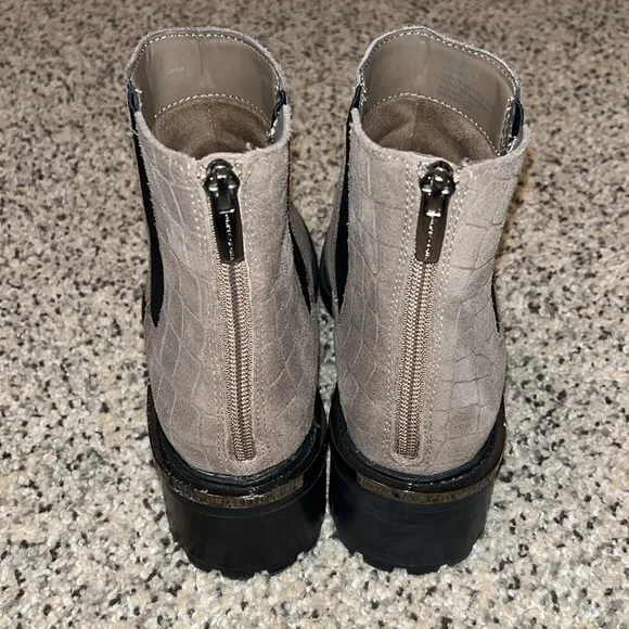 Vince Camuto Suede Kelivena Chelsea Boots