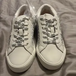 Vintage Havana Women's White Sneakers