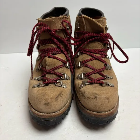 Vintage Vasque 1970s Mountaineering Himing Boots Suede Red Laces Mens size 8.5A