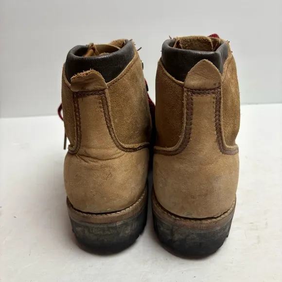 Vintage Vasque 1970s Mountaineering Himing Boots Suede Red Laces Mens size 8.5A