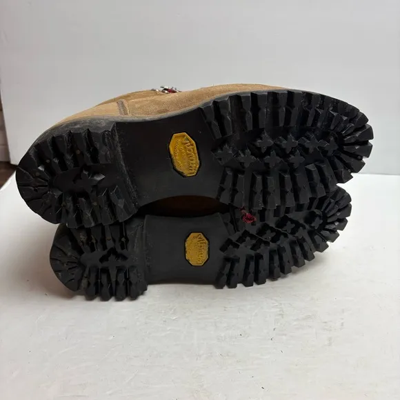 Vintage Vasque 1970s Mountaineering Himing Boots Suede Red Laces Mens size 8.5A