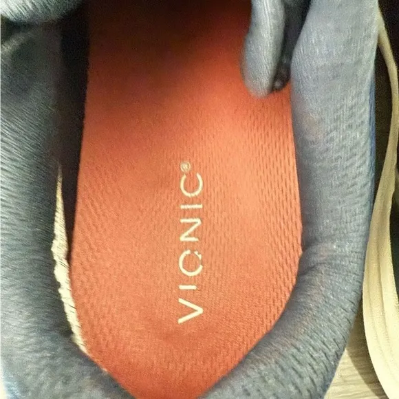 Vionic Agile Lyla Blue Sneakers Women’s Size 9.5