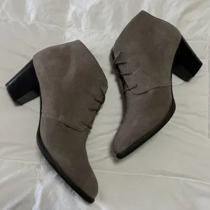 Vionic Boots~ Size 11 Gray Zenda Suede Lace Up Bootie Blocked Heel Ankle