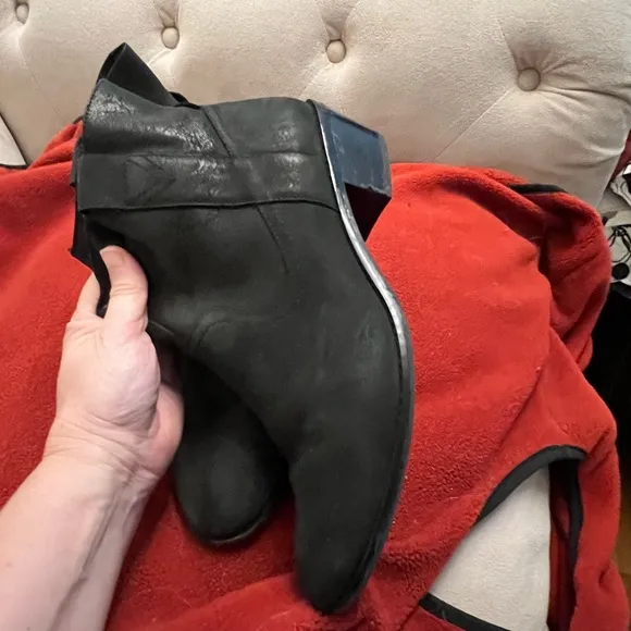 Vionic boots