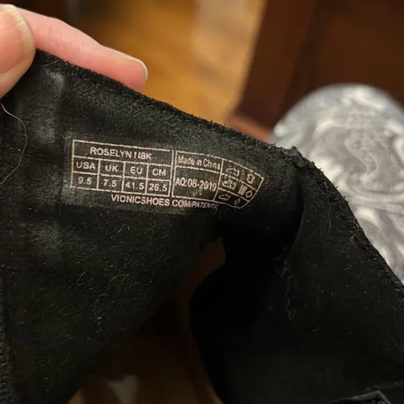 Vionic boots