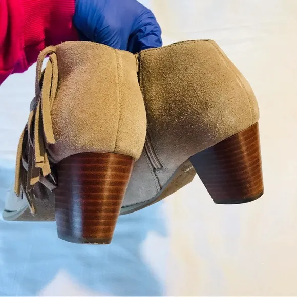 Vionic suede boots