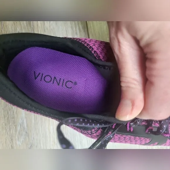 Vionic Women's Alma Sneaker women's size 9.5 black purple pink