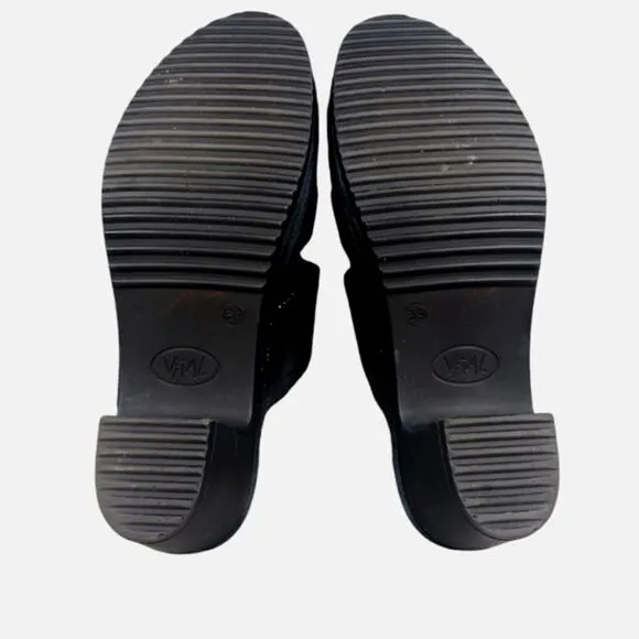 Vital Petra Mule Sandals EUC $220 Size 39  US 8.5  S2791