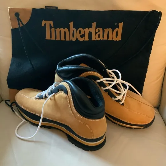 Vtg Timberland Boots Euro Dub Casual, Hiking boots with gym bag. NWOB. SZ. 11.