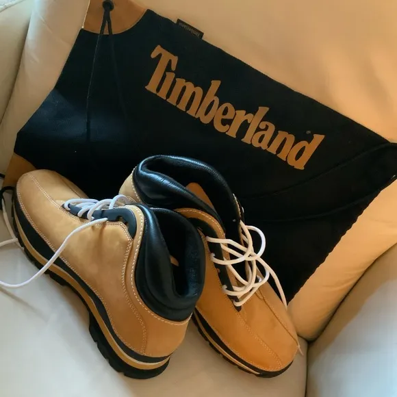 Vtg Timberland Boots Euro Dub Casual, Hiking boots with gym bag. NWOB. SZ. 11.