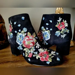 White House Black Market Women's Ankle Boots Suede Leather Embroidered US 7.5