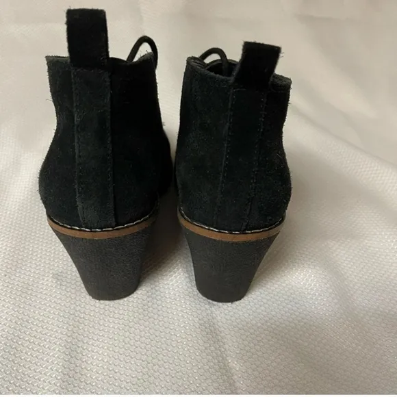 WHITE MOUNTAIN WOMEN'S LAMBERT BLACK LEATHER BOOTIE SIZE 8.5