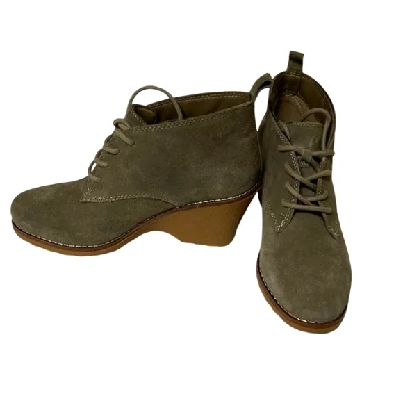 WHITE MOUNTAIN WOMEN'S LAMBERT SUEDE BOOTIES IN BROWN SIZE 8.5