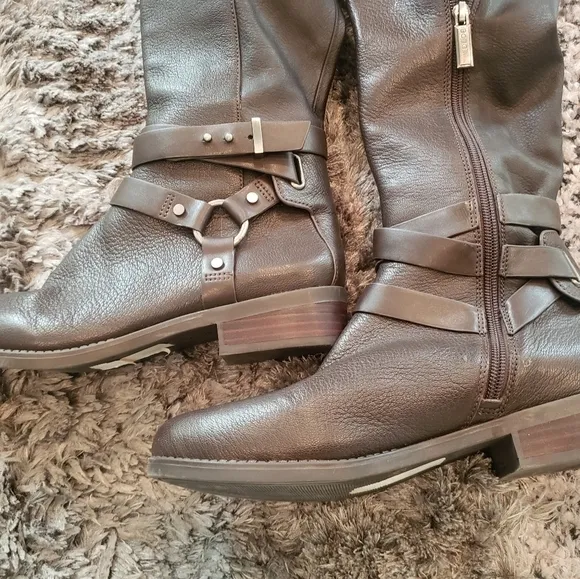 Women's BCBG Generation BG-KAI Brown Leather Zip Knee High Boots Size 7.5