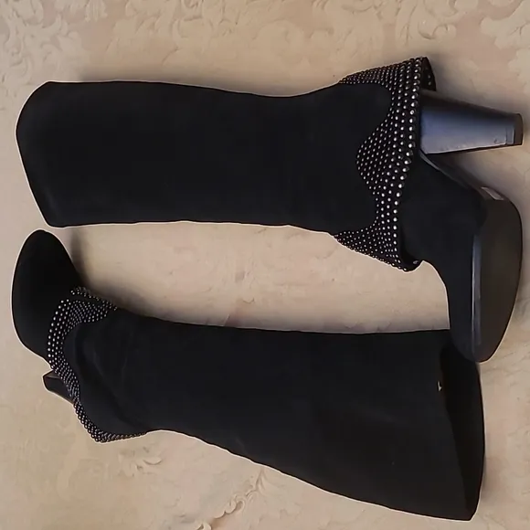 WOMENS BLACK SUEDE COOP BARNEYS NEW YORK STUDDED BOOTS SIZE 8