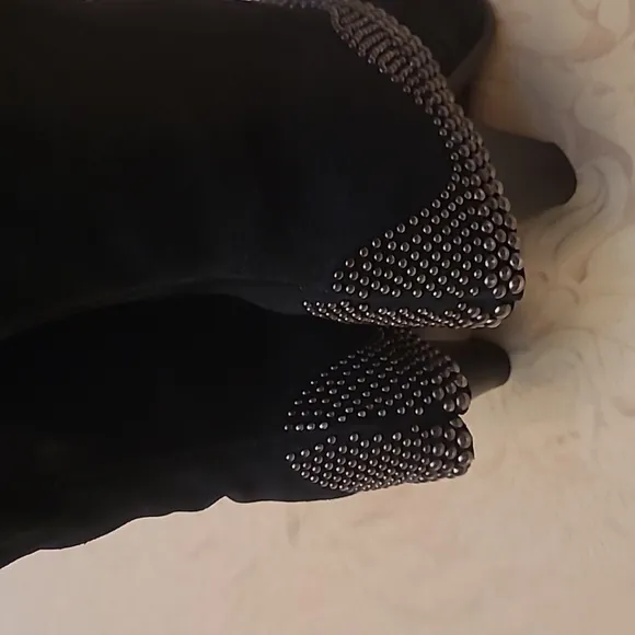 WOMENS BLACK SUEDE COOP BARNEYS NEW YORK STUDDED BOOTS SIZE 8