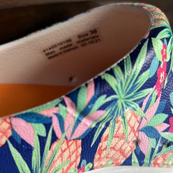Women's Dansko Kane Color: Pineapples