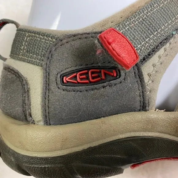 Women's Keen Hiking‎ Sandals, size 6