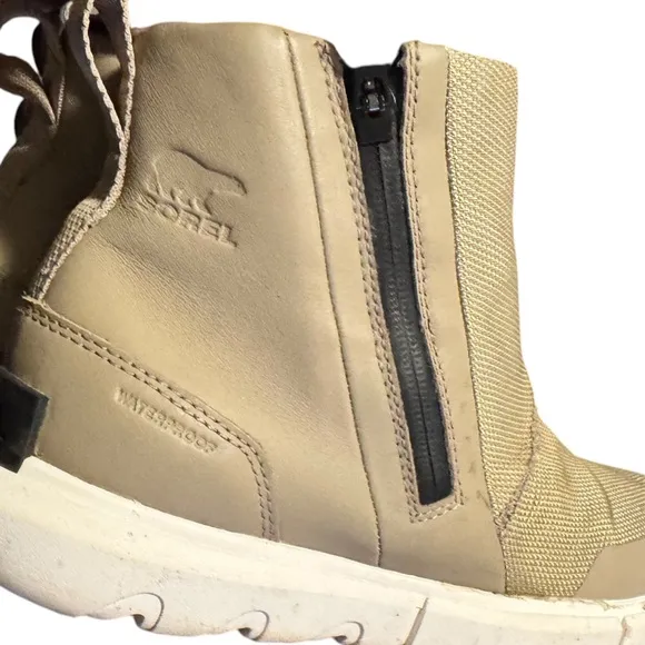 Women’s Sorel Explorer II Booties Size 8.5 Chic Beige Ankle Boots