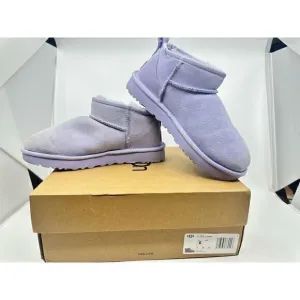 Worn once UGG Women's Classic Ultra Mini Ankle Boots lilac Size 6 Casual Warm
