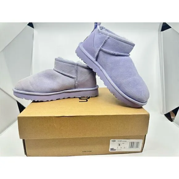 Worn once UGG Women's Classic Ultra Mini Ankle Boots lilac Size 6 Casual Warm