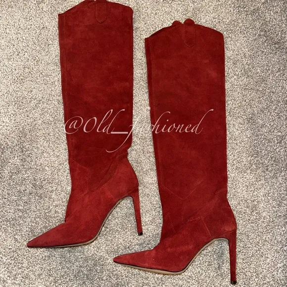 ZARA Bloggers Fav Suede Boots