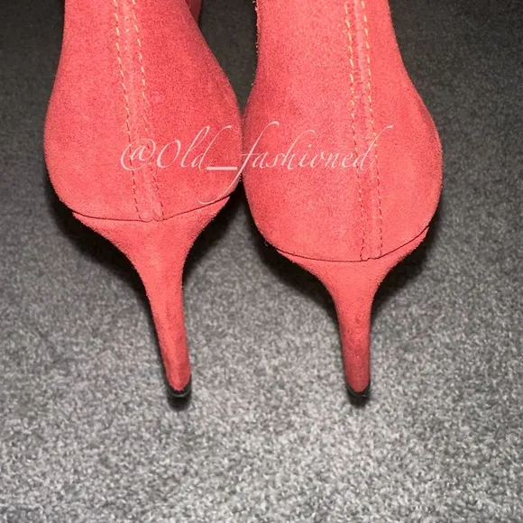 ZARA Bloggers Fav Suede Boots