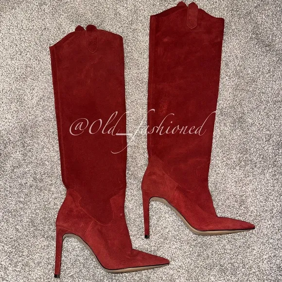 ZARA Bloggers Fav Suede Boots